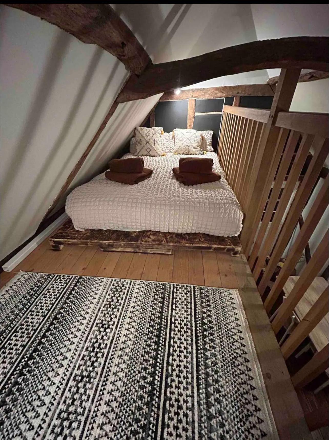 Cozy Cottage With Hot Tub! 卡德纳姆 外观 照片