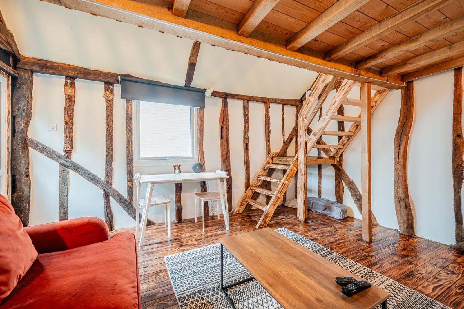 Cozy Cottage With Hot Tub! 卡德纳姆 外观 照片